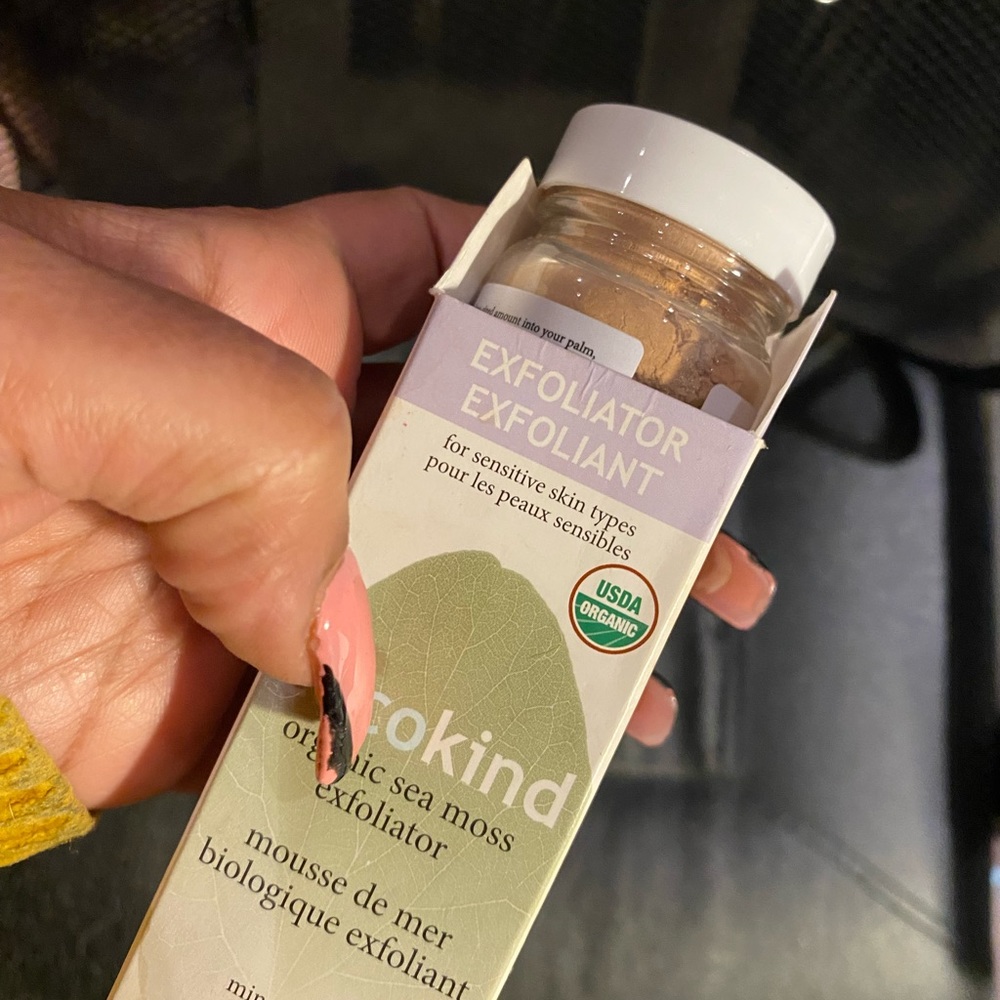 Coco Kind Exfoliating Face Polish - Picture 8 of 9